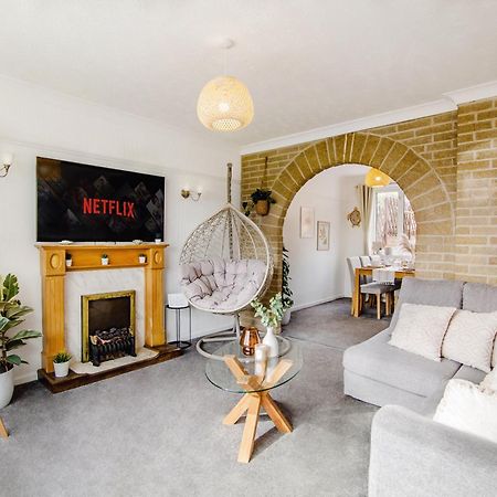 Serene Boho Retreat: White Oak Charm House 7Ppl شيفيلد المظهر الخارجي الصورة
